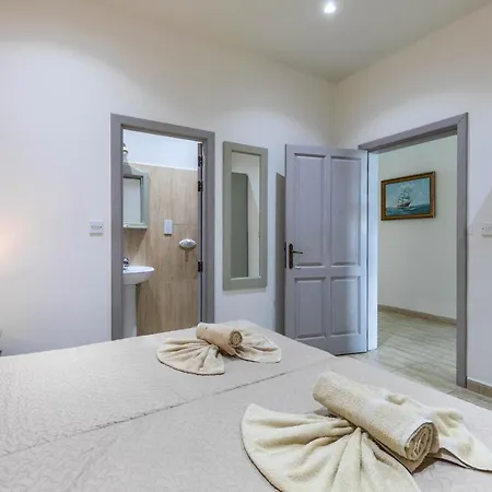 Ta Rozarja Maisonette With Private Pool *
