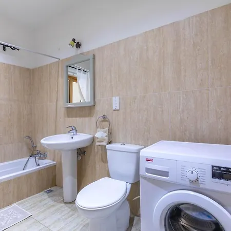 Ta Rozarja Maisonette With Private Pool 別荘
